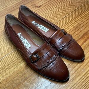 Vintage 80s 90s shoe Brown Leather Loafers with Buckle 
 brown leather fringe